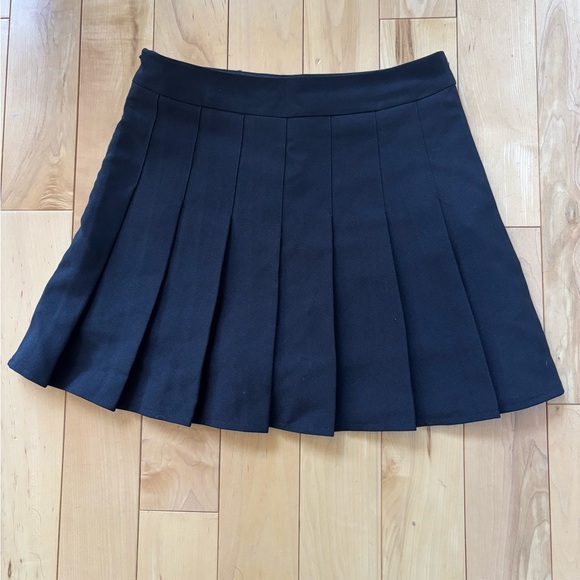 Dresses & Skirts - Classic Black Pleated Skirt